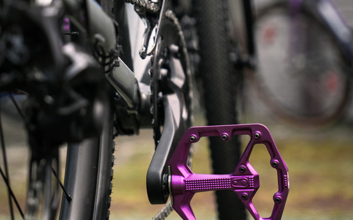 Detailaufnahme von Pedal und Antrieb in der Werkstatt